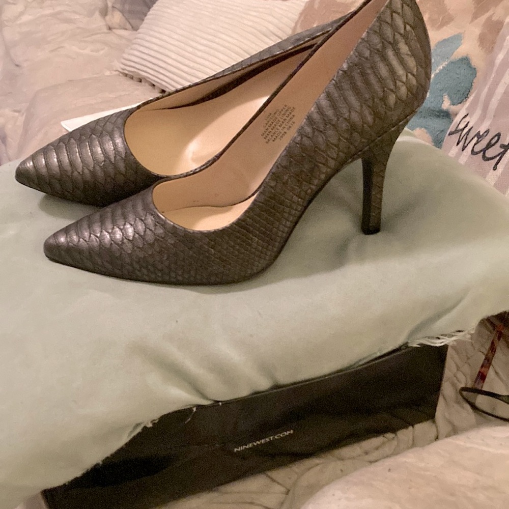 Nine West Classic Pump